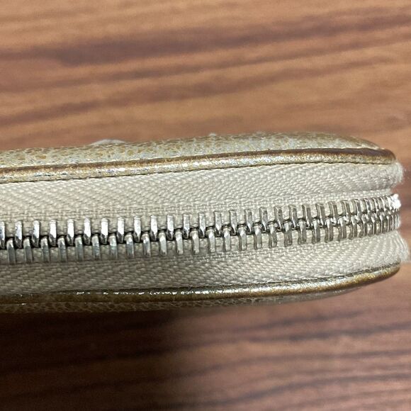 Jimmy Choo Filipa Metallic Star Studded Woman’s Leather Wallet. - Picture 9 of 13